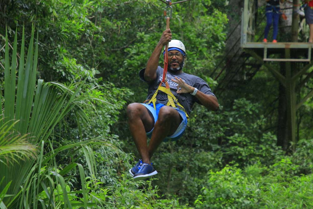 darrell-evans-zipline-mexico